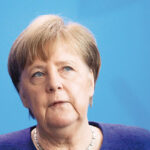 Merkel seçim sonucunu değerlendirdi: Kalbim kan ağlıyor